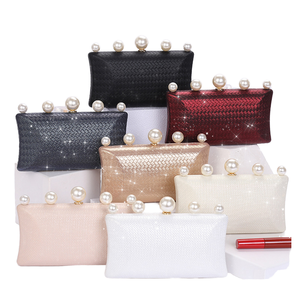 Nouveau Sac de Soirée Carré Tendance en PU avec Perles Vintage, Sac à Main Texturé pour Femme avec Chaîne, Sac Bandoulière Personnalisable, Vente en Gros - Product Image 1