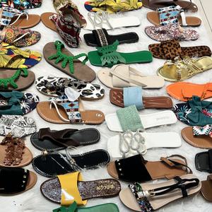 Pantuflas Casuales de PVC para Dama de Gran Venta Producto en Stock - Product Image 3