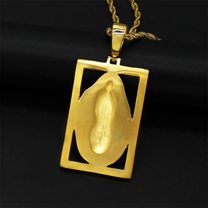 Collar con Colgante de la Virgen María en Acero Inoxidable con Circonita Cúbica y Marco Cuadrado Estilo Hiphop Popular - Product Image 4