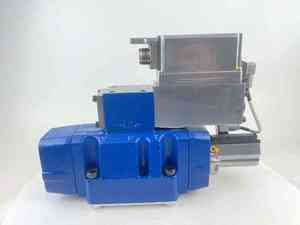 Solénoïde proportionnel hydraulique avec positionnement électrique 4WRPH10C3B100L-2X/G24Z4/M - Product Image 2