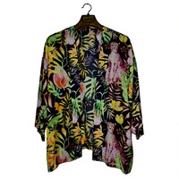 Gaun Gaya Kimono Pendek Premium Bermotif Bunga Warna-warni, Bahan Lembut, Mewah, Cocok untuk Liburan, Siluet Longgar Alami