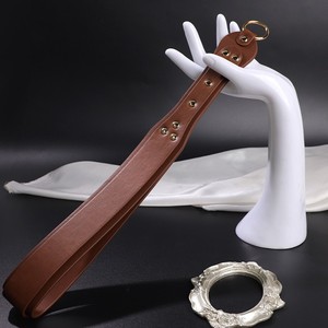Pala de cuero con mango de madera, 3 tamaños, para dominación apasionada, uso adulto - Product Image 2