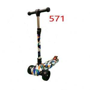 Vente en gros Scooter pour enfants 3 roues en 1, <span class=keywords><strong>vélo</strong></span> d'équilibre, patinage, scooter pliable, jouet à vendre - Product Image 6