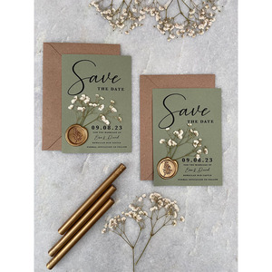 Tùy Chỉnh Sage Màu Xanh Lá Cây Gypsophila Baby's Breath Thẻ Đám Cưới Tiết Kiệm Ngày Với Con Dấu Sáp Vàng - Product Image 3