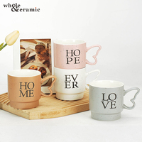 Mug à café en céramique empilable moucheté, vente en gros d'usine, avec slogan personnalisé et poignée en forme de cœur, pour usage quotidien à la maison et au bureau