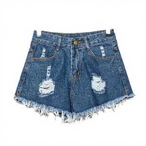 กางเกงยีนส์ขาสั้นเอวสูงทรงหลวมสำหรับผู้หญิง ดีไซน์เก๋ ระบายอากาศได้ดี ตกแต่งด้วยผ้าปะติดปะต่อ เหมาะสำหรับใส่ในฤดูร้อน สไตล์ลำลองแนวสตรีทแวร์ - Product Image 3