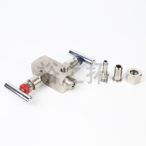 Collecteur à deux vannes en acier inoxydable pour transmetteur de pression avec applications huile, eau, gaz - Product Image 2