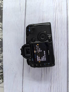 Appareil photo reflex numérique plein format <span class=keywords><strong>5D</strong></span> <span class=keywords><strong>Mark</strong></span> <span class=keywords><strong>II</strong></span> 21,10 Mpx avec vidéo 1080p à bas <span class=keywords><strong>prix</strong></span> - Product Image 6