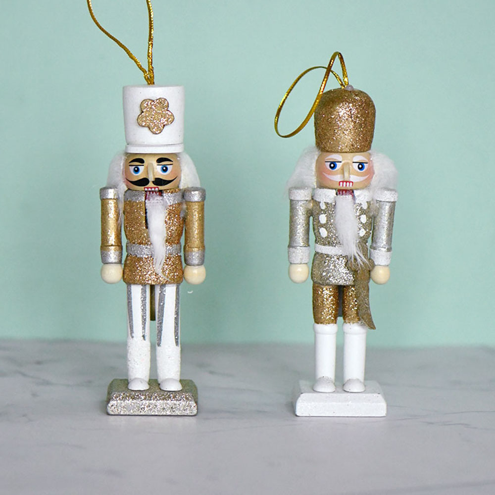 PRETYZOOM Wooden Nutcracker Soldier Decor Hand-Painted Xmas Figure For Christmas Tree Tabletop And Holiday Celebrations Charming Home