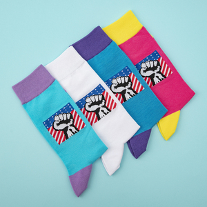 Calcetines con Estampado de Puño y Bandera Americana para Hombre y Mujer, Calcetines de Algodón con Bloques de Color - Product Image 1