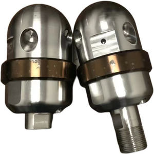 La máquina de chorro de agua de alta presión ofrece varias boquillas y conectores giratorios personalizados - Product Image 4