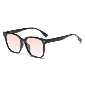 Lunettes de soleil polarisées 2025, rectangulaires, monture intégrale, protection UV380, unisexe, lunettes de soleil tendance pour adultes - Product Image 3