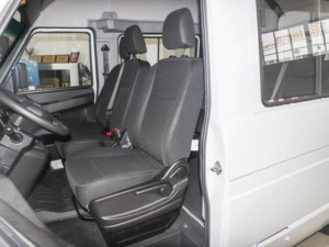 2025 ivecos Turbo MPV van mới DIESEL xe thấp mái đôi lốp vải ghế Hướng dẫn sử dụng hộp số R16 Lốp Kích thước trái - Product Image 5