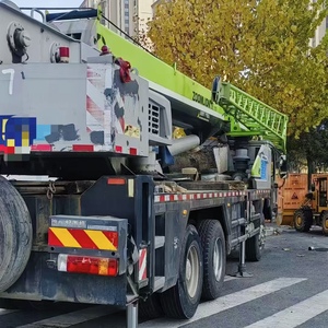 Grúa Móvil Hidráulica Usada Zoomlion ZTC250 de 25 Toneladas, Modelo 2021, con Motor, Bomba de Engranajes y Maquinaria de Rodamientos para Reportes - Product Image 2