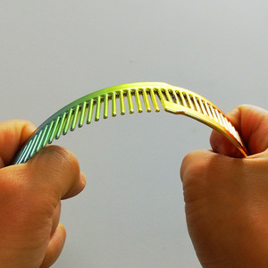 Peigne arc-en-ciel électroplaqué, grand peigne en plastique pour coiffure en salon, pour hommes et femmes - Product Image 2