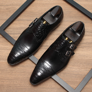 Nuevo estilo transpirable tridimensional punta cuadrada negocios formal hombres zapatos de cuero brillante zapatos de moda de cuero - Product Image 3