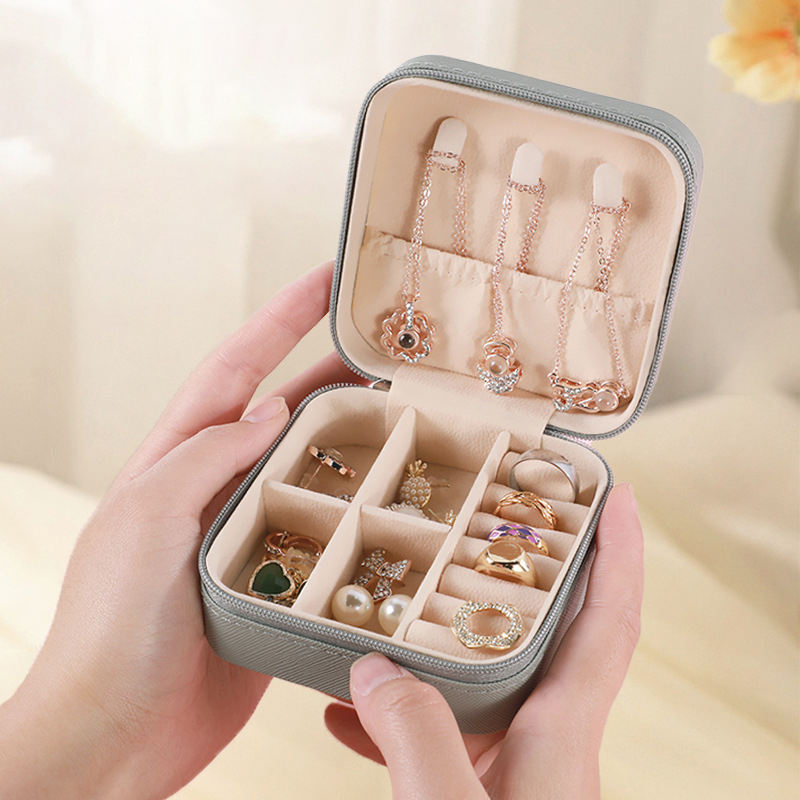 Hot Travel Jewelry Box Zipper Travel Jewelry Organizer Ladies Girls Leather  Jewellery Storage Box for Ring Necklace - Main Image