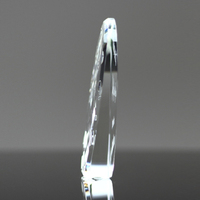 Trophée en cristal trapézoïdal 3D avec gravure personnalisée - Une reconnaissance élégante pour les réalisations professionnelles