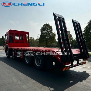 Camion plateau lourd FAW 8X4 de 31 tonnes pour le transport de machines de construction avec rampes hydrauliques renforcées pour excavatrice - Product Image 2