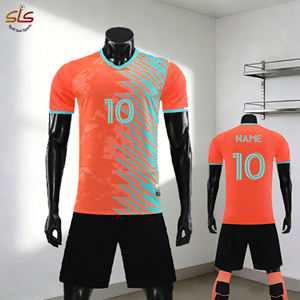 Üniseks Yüksek Kaliteli Hızlı Kuruyan Futbol Formaları Özel Baskılı Futbol Antrenman Üniformaları Takım Adı Yeni Retro Futbol Forması - Product Image 2