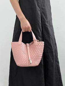 Portefeuilles et sacs à main doublés élégants et de haute qualité, sacs tissés pour femmes, sacs à main pour femmes - Product Image 4