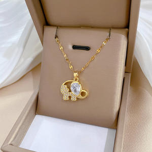 قلادة فيل من الزركون الماسي أنيقة جديدة وبسيطة من الذهب عيار 18 قيراط من الفولاذ المقاوم للصدأ قلادة فيل بلينغ - Product Image 2