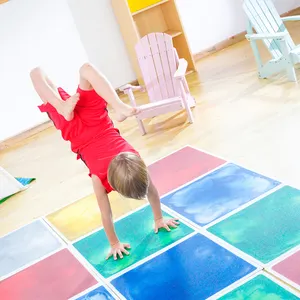 Nontoxic Kindergarten Sensory Liquid Flooring Visual Dynamic Mix Color Glitter Liquid Floor Tiles 30X30 Gym Floor For Fidget