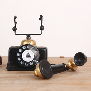 Nostalgische Hars Ambachten Telefoon Ornament Schattige Ouderwetse Handset Voor Interieur Europese Voor Bar Woonkamer Hars Mallen - Product Image 3