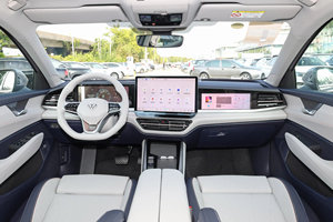 VW 2025 <span class=keywords><strong>PASSAT</strong></span> Bon <span class=keywords><strong>Prix</strong></span> Modèle Version Exceptionnelle 380tsi Sky Dragon <span class=keywords><strong>Nouvelle</strong></span> Berline Essence Voiture Neuve 2025 - Product Image 5
