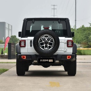 Voiture d'occasion <span class=keywords><strong>Jeep</strong></span> <span class=keywords><strong>Wrangler</strong></span> 2.0T Rubicon <span class=keywords><strong>4</strong></span> <span class=keywords><strong>portes</strong></span> SUV tout-terrain 4x4 haute puissance ACC sièges en cuir chauffants essence modèle 2024 - Product Image 3