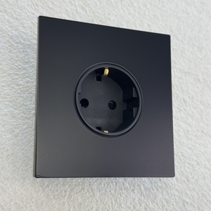 86Mm Đen Tường Ánh Sáng Chuyển Đổi Ổ Cắm Thép Không Gỉ Bảng Điều Chỉnh 16A Châu Âu Outlet Nhà Máy Bán Sỉ Anh Tiêu Chuẩn Hiện Đại Phong Cách Đơn Giản - Product Image 6