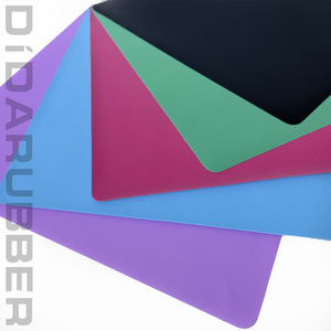 Dida Vente en gros Feuille de digue dentaire 5x5 pouces 6x6 pouces Caoutchouc <span class=keywords><strong>latex</strong></span> avec coin arrondi Produits en caoutchouc dentaire - Product Image 3