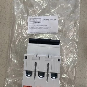 Interruptor Automático en Miniatura LOVATO P1 MB 3P C25, 3 Polos, 230V, 6kA, Curva C, Riel DIN - Product Image 3
