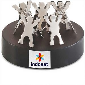 Porte-clés en cuir de qualité supérieure avec design martelé, en alliage PVC, accessoire d'usage quotidien, fabriqué en Inde - Product Image 1