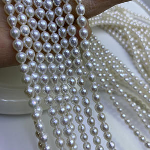 Collier de perles d'eau douce naturelles blanches 4-5-6mm, goutte d'eau courte, dispersion forte de la lumière, perle semi-finie - Product Image 4