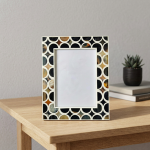 Marco de fotos rectangular de madera, diseño vertical ornamentado, decoración de mesa, decoración del hogar, marco de fotos personalizado, decoración de pared - Product Image 1
