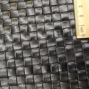 Material de zapatos de cuero tejido de vaca genuino trenzado hecho a mano para hombres - Product Image 4