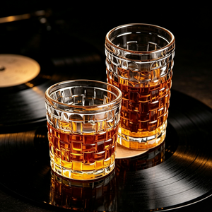 Bicchiere in Vetro con Motivo Intrecciato Moderno, Stile Nordico Minimalista, per <span class=keywords><strong>Acqua</strong></span> <span class=keywords><strong>e</strong></span> Succhi - Product Image 1