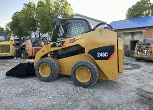 Cargadora de Dirección Deslizante Usada Caterpillar 246C 246D, Maquinaria de Construcción de Segunda Mano con Motor Cummins - Product Image 2