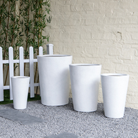 Pot de fleur personnalisé peinture lisse Pots en fibre de verre et jardinière Vase grand jardin de fleurs d'extérieur en gros