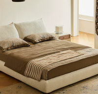 Lit Queen Modulaire Moderne Rembourré Crème Français avec Tête de Lit Douce en Tissu Blanc Amovible et Lavable, Cadre de Lit pour Chambre à Coucher