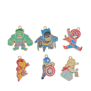 Superhéroe cómic dibujos animados DIY joyería accesorio aleación aceite gota llavero colgante collar para niños moda colgantes encantos - Product Image 2