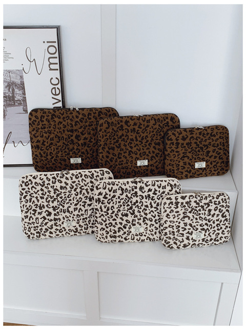 Quilted Laptop Sleeve with Leopard Print, Shockproof Soft Computer Inner Bag for Daily Protection & Stylish Carry
