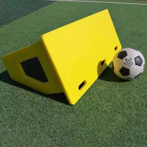 Papan hadiah latihan sepak bola sekolah kustom, layanan pemotong bahan PE dinding plastik HDPE tahan benturan termasuk