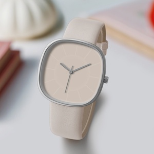 Montre à quartz carrée minimaliste pour homme, boîtier argenté, bracelet en cuir noir - Product Image 4