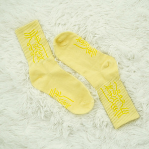 Vente en gros de chaussettes de sport en coton 100%, Starlight souhaite de douces bénédictions unisexes avec motif - Product Image 1