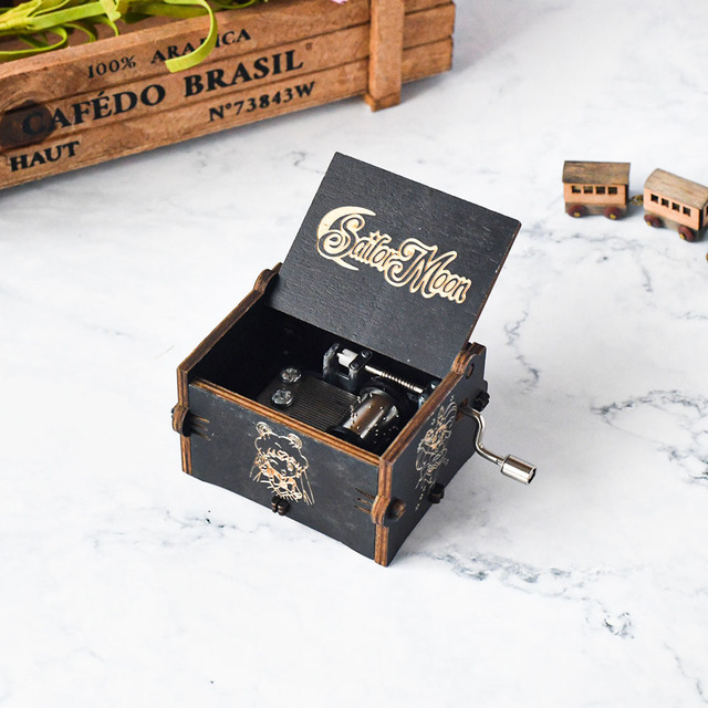 Popular High Quality Customized Girl Warrior Hand Cranked Music Box for Souvenir