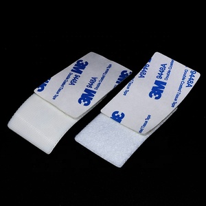 Bloqueador de debajo de la cama para mascotas Bloqueador de juguetes para debajo del sofá Cinta de sujeción Gancho de inyección autoadhesivo y cinta de bucle - Product Image 4