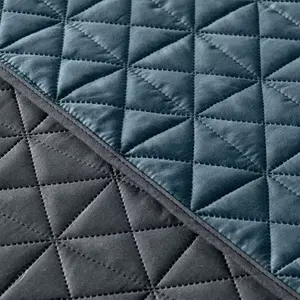 Couette Matrimoniale Bleu Cobalt Ultra Légère en Polyester Matelassé pour l'Été - Product Image 5