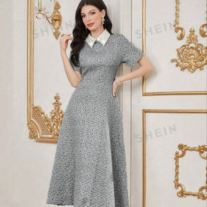 Tissus jacquard personnalisés pour la confection de pulls jacquard floraux pour femmes - Product Image 1